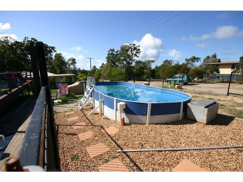 67 Eastbourne, Macleay Island QLD 4184