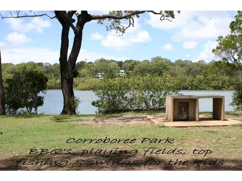 9 Double Bay Street,, Macleay Island QLD 4184