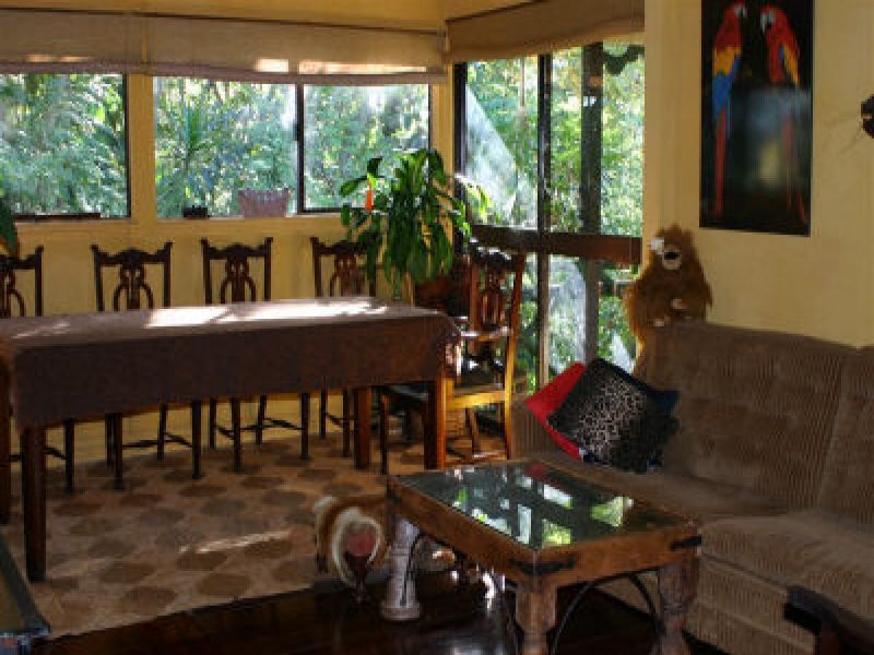 6 Scarborough Terrace, Macleay Island QLD 4184