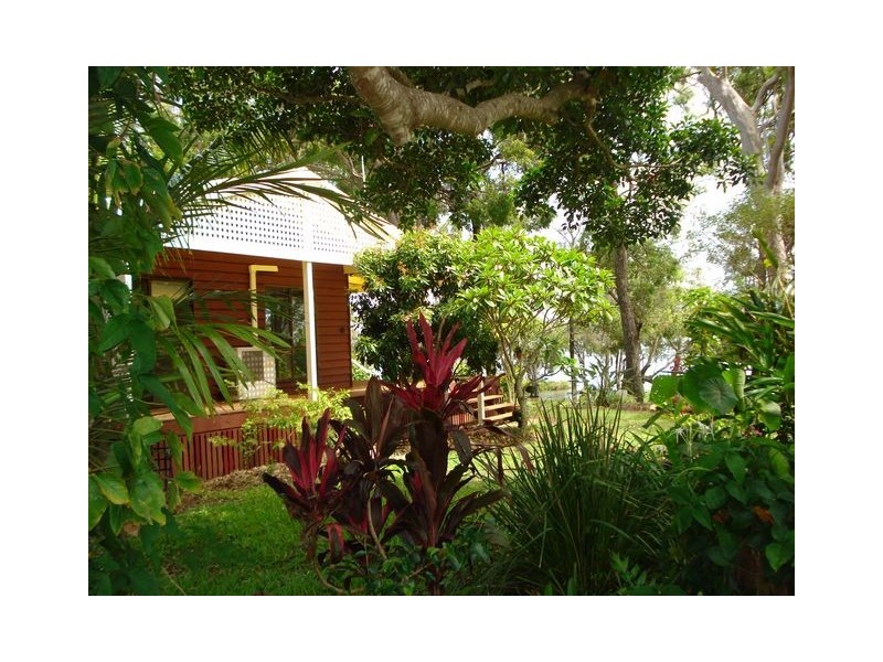 1 Treasure Island Avenue, Karragarra Island QLD 4184