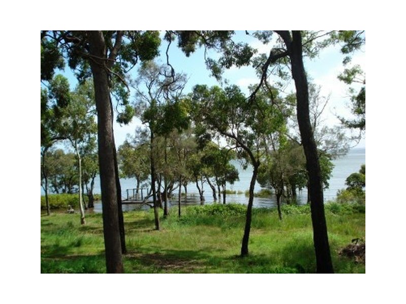 1 Treasure Island Avenue, Karragarra Island QLD 4184