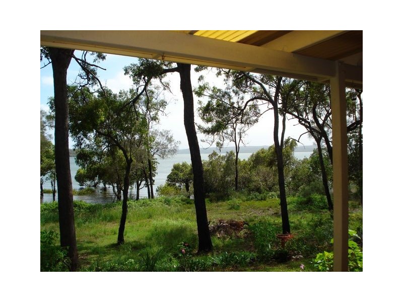 1 Treasure Island Avenue, Karragarra Island QLD 4184