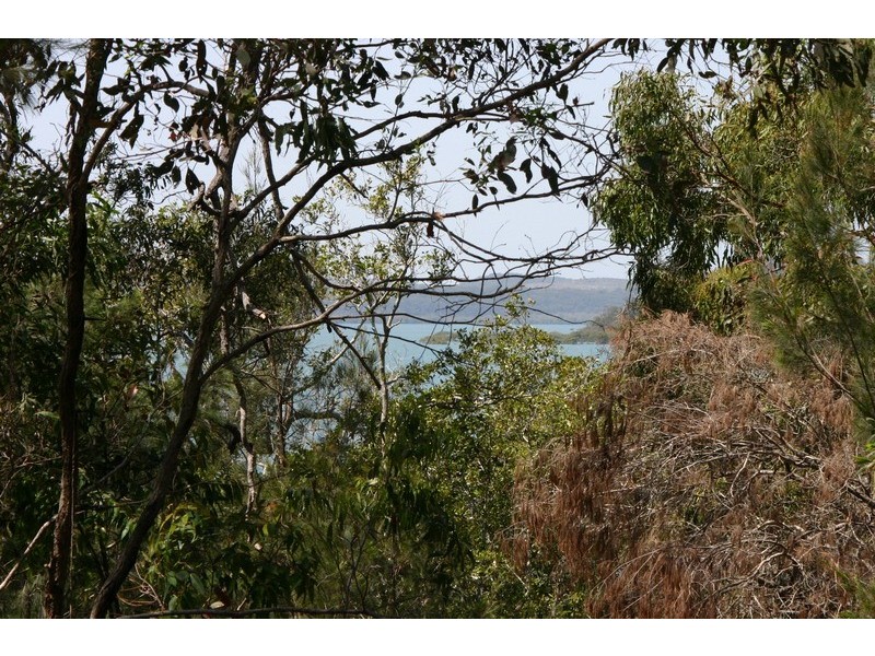 11 Blue Bay, Perulpa Island QLD 4184