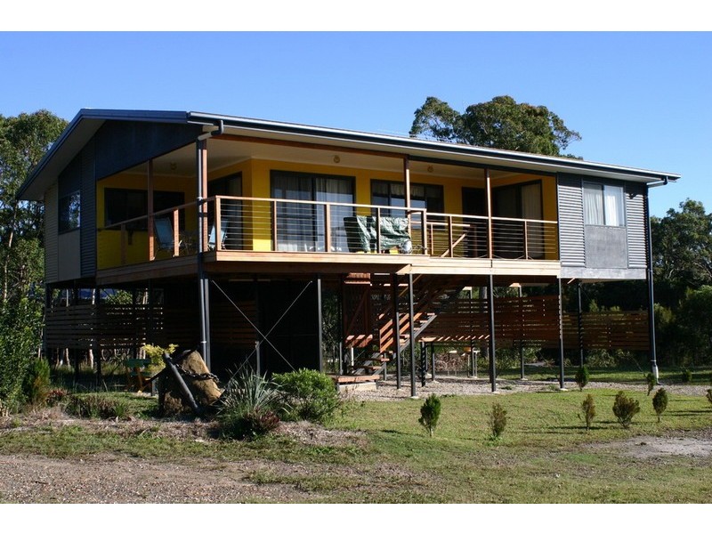 19 Oomool Street, Macleay Island QLD 4184