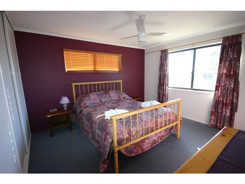 19 Oomool Street, Macleay Island QLD 4184