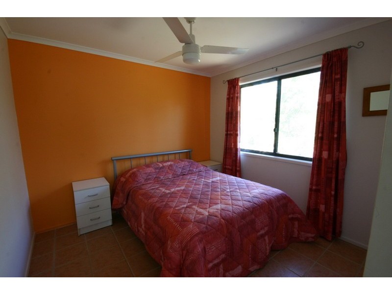 19 Oomool Street, Macleay Island QLD 4184