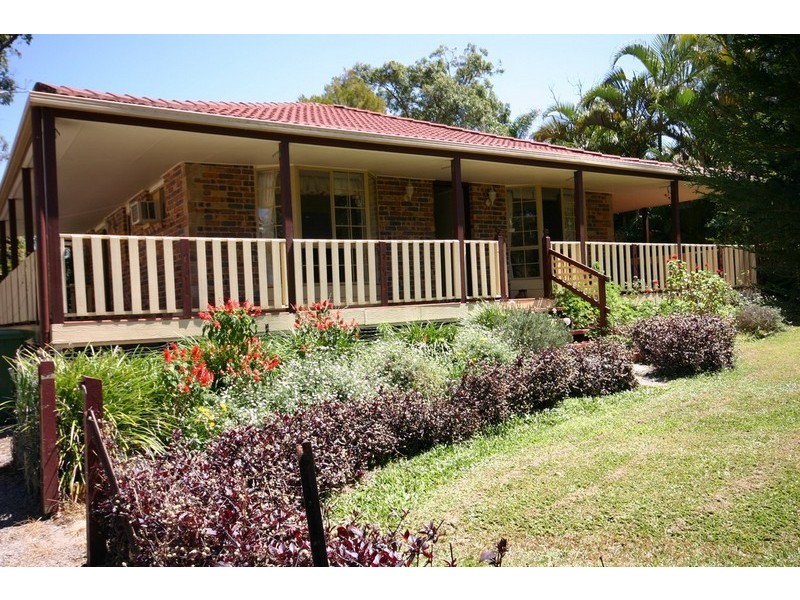35 Kardinia Street, Macleay Island QLD 4184