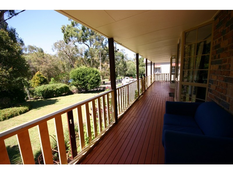 35 Kardinia Street, Macleay Island QLD 4184
