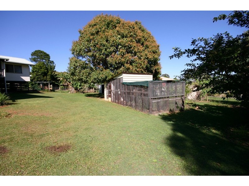 8 Wren Court, Macleay Island QLD 4184