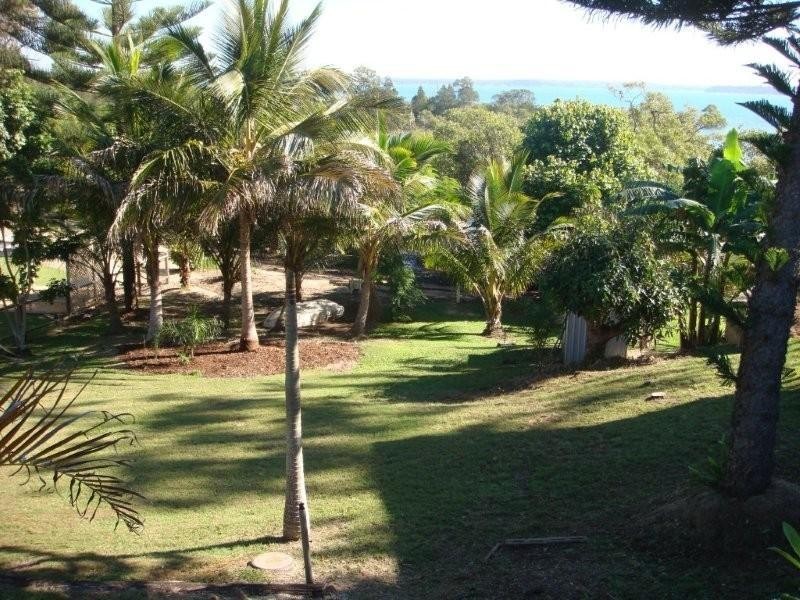 83 Coondooroopa Drive, Macleay Island QLD 4184