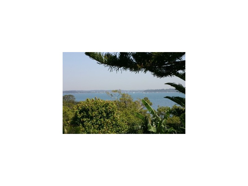 83 Coondooroopa Drive, Macleay Island QLD 4184