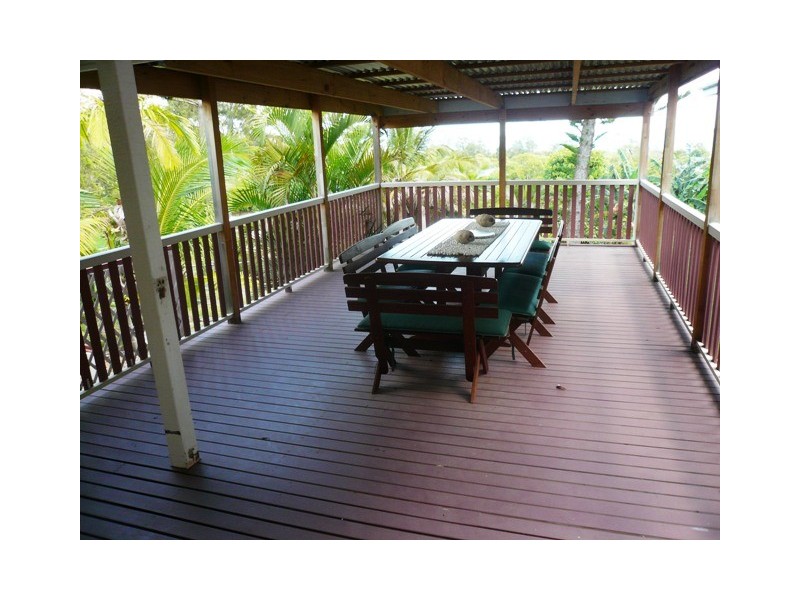83 Coondooroopa Drive, Macleay Island QLD 4184