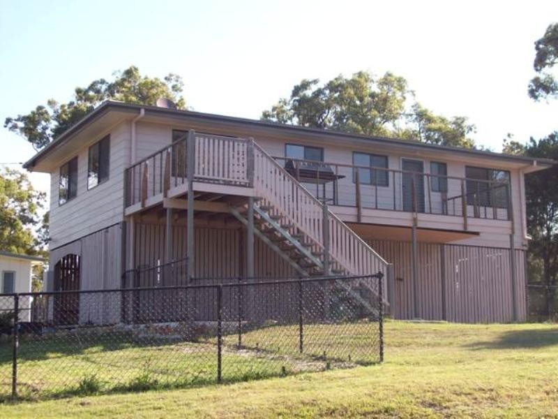 7 Koonwarra Parade, Macleay Island QLD 4184
