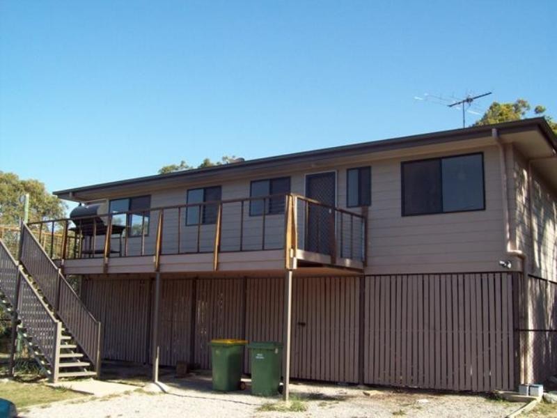 7 Koonwarra Parade, Macleay Island QLD 4184