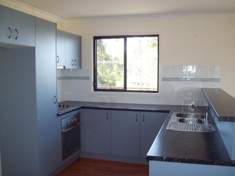 7 Koonwarra Parade, Macleay Island QLD 4184