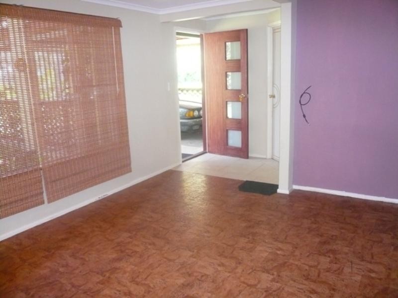 19 Charles Terrace, Macleay Island QLD 4184