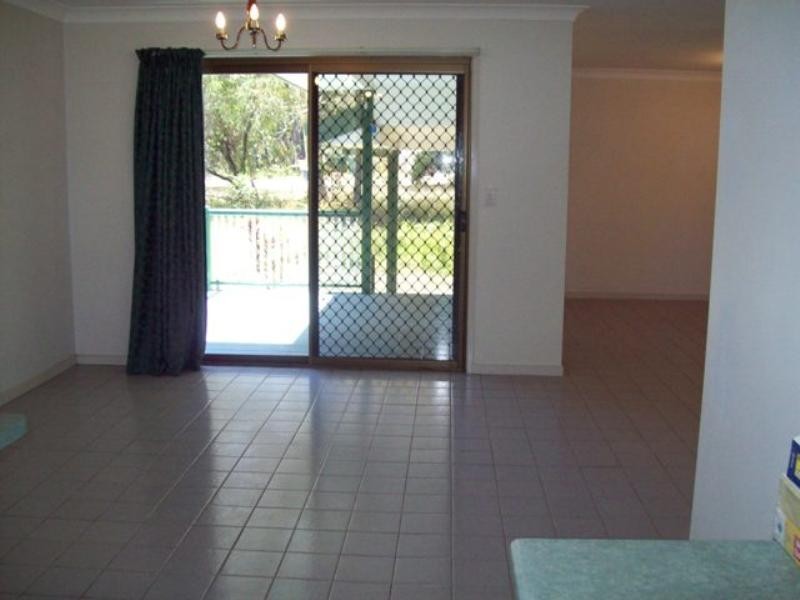 5 Noon-muckle, Macleay Island QLD 4184