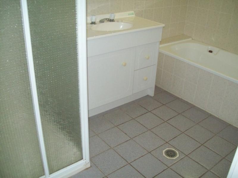 5 Noon-muckle, Macleay Island QLD 4184