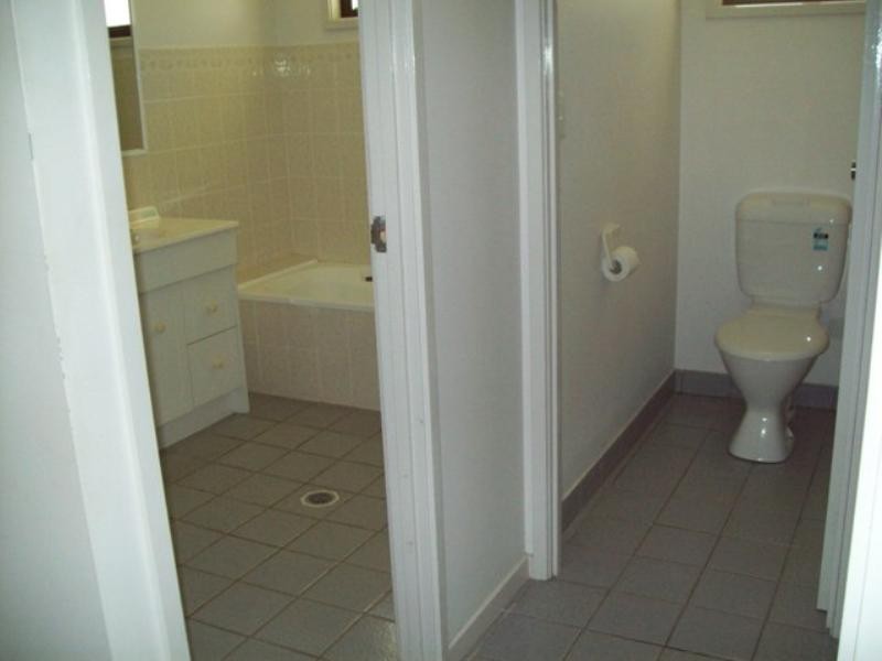 5 Noon-muckle, Macleay Island QLD 4184