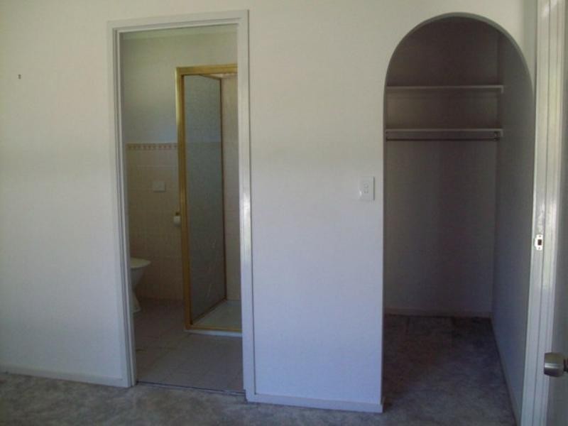 5 Noon-muckle, Macleay Island QLD 4184