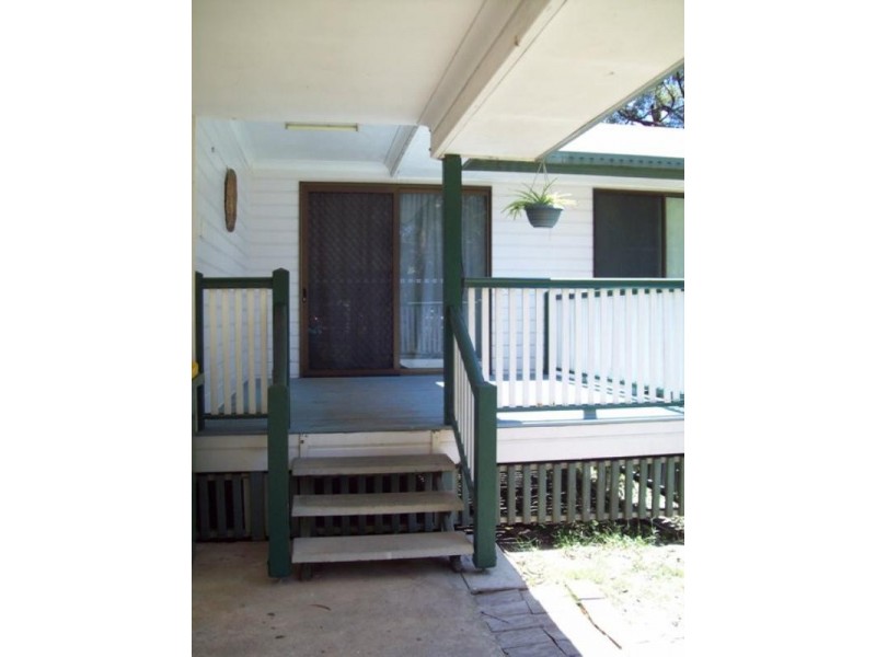 5 Noon-muckle, Macleay Island QLD 4184