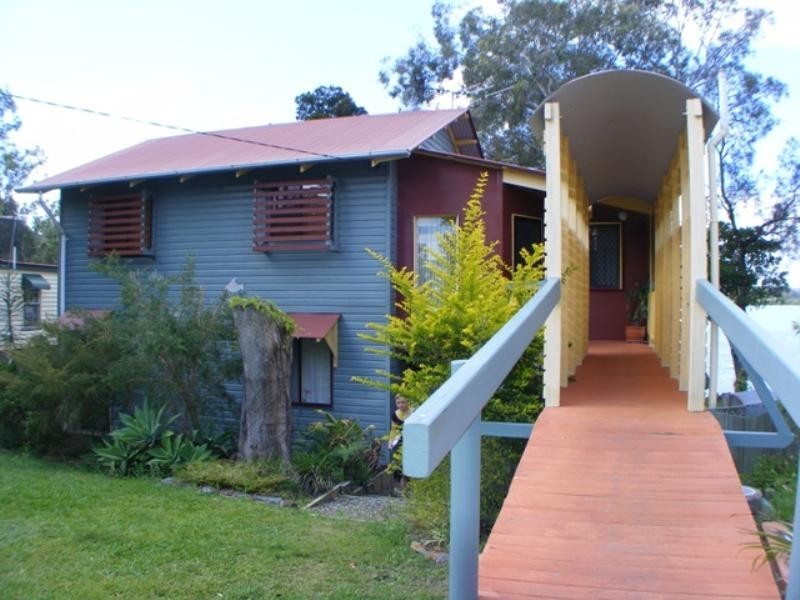 35 Jan Street, Macleay Island QLD 4184