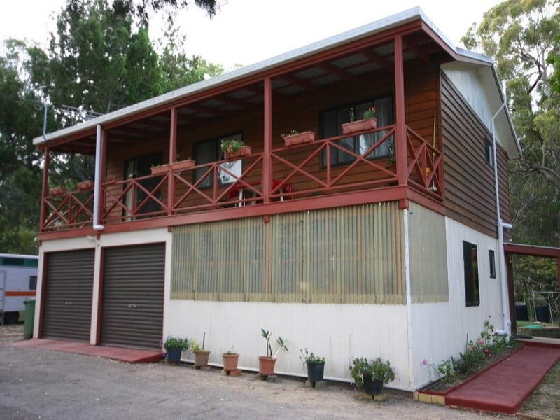 19-21 Barramundi Street, Macleay Island QLD 4184