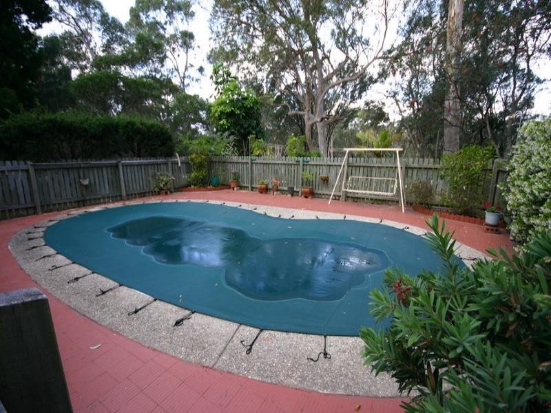 19-21 Barramundi Street, Macleay Island QLD 4184