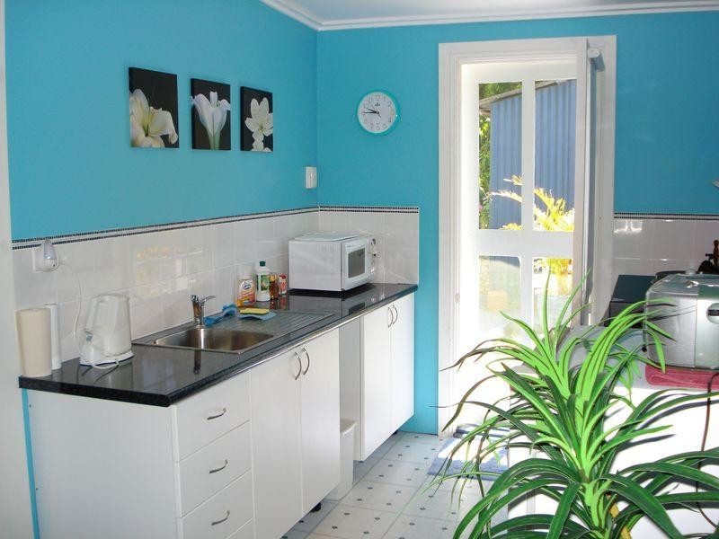 9 Leonie Crescent, Lamb Island QLD 4184