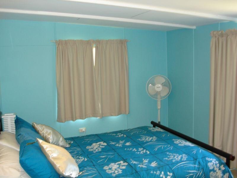 9 Leonie Crescent, Lamb Island QLD 4184