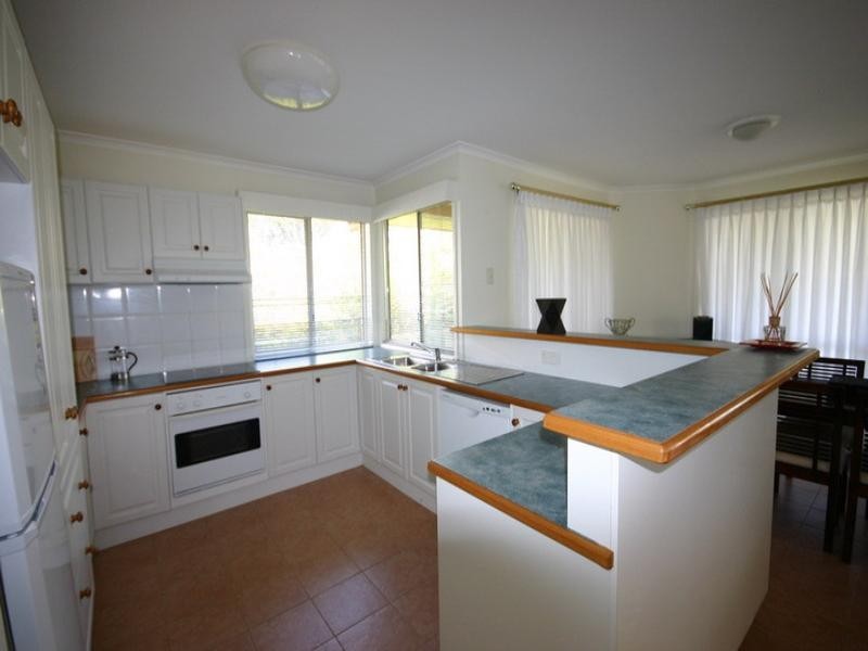 3 Coorong Street, Macleay Island QLD 4184