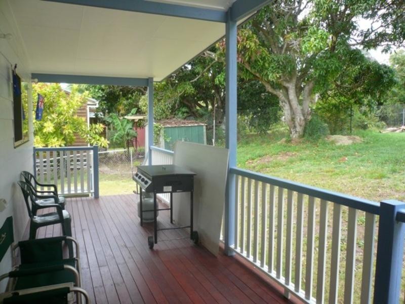 26 francis Road, Macleay Island QLD 4184