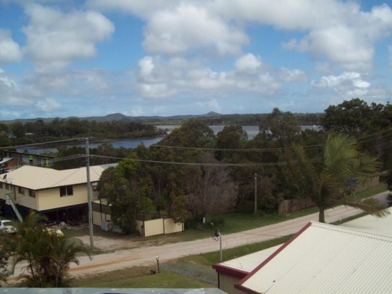 11 Camena Street, Macleay Island QLD 4184