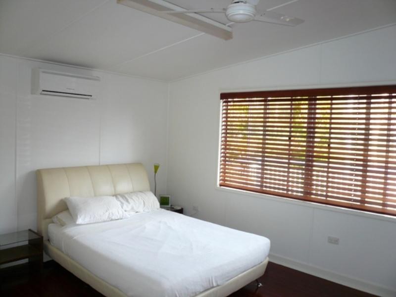 17 Florence Street, Macleay Island QLD 4184