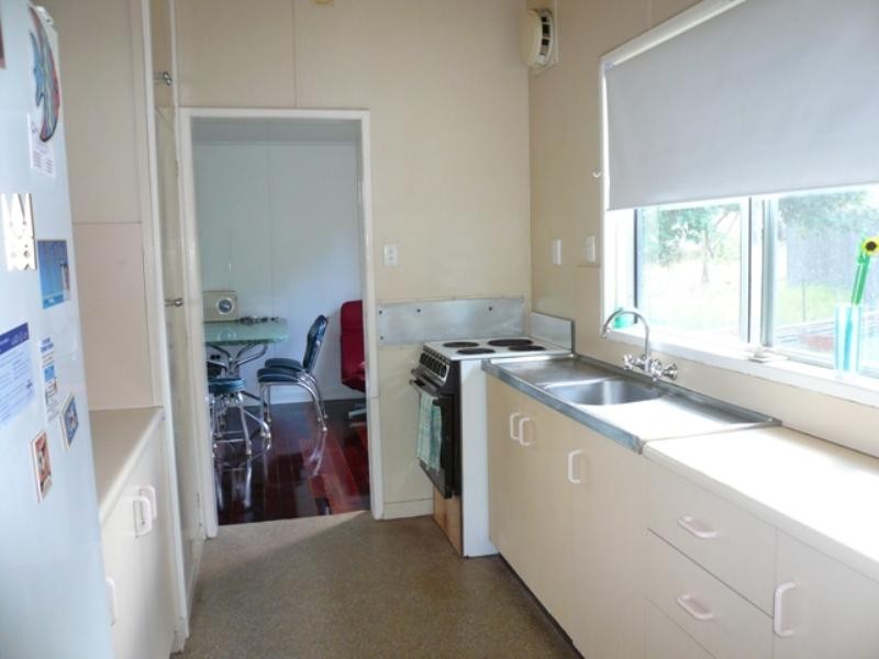 17 Florence Street, Macleay Island QLD 4184