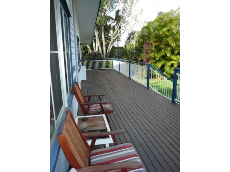 17 Florence Street, Macleay Island QLD 4184