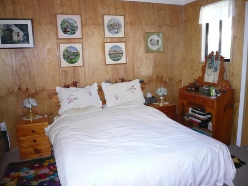 25 Ilya Street, Macleay Island QLD 4184