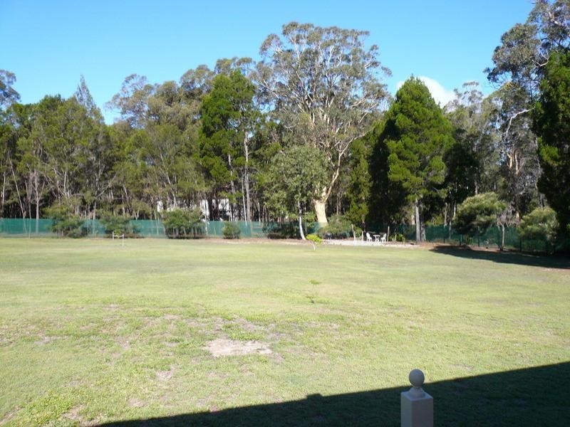 288-296 High Central Road, Macleay Island QLD 4184