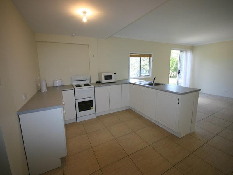 138-140 High Central Road, Macleay Island QLD 4184