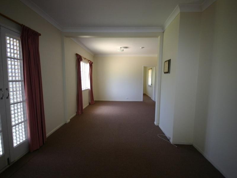 138-140 High Central Road, Macleay Island QLD 4184