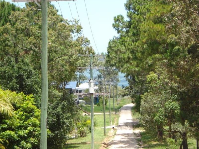 9-13 Paula Parade, Lamb Island QLD 4184