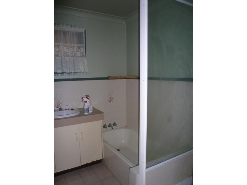 10 Kevin Street, Macleay Island QLD 4184