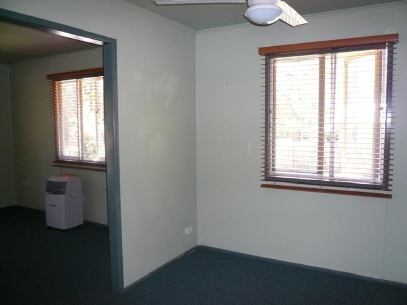 10 Kevin Street, Macleay Island QLD 4184