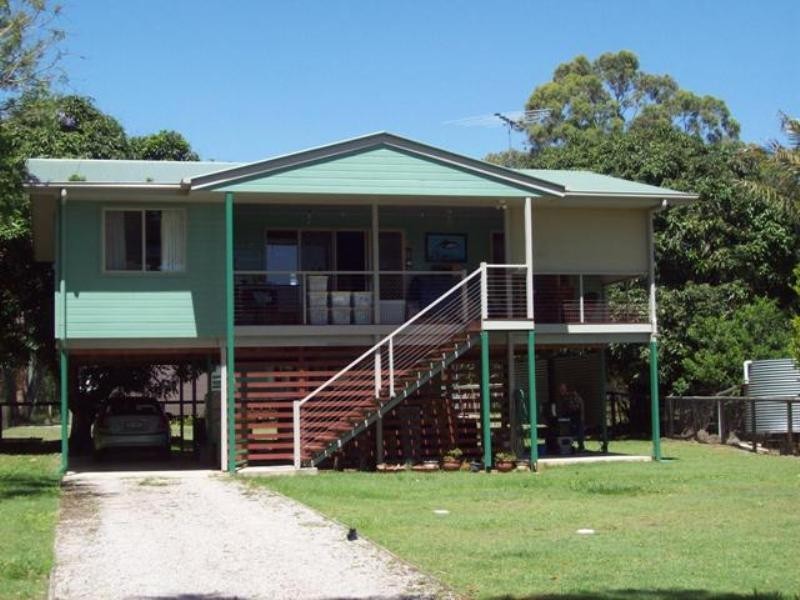 177 High Central Road, Macleay Island QLD 4184