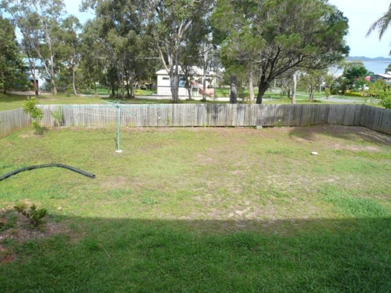 8 Ilya Street, Macleay Island QLD 4184