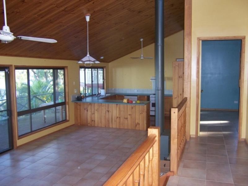 107 Beelong Street, Macleay Island QLD 4184