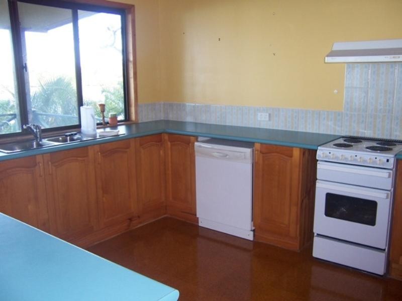 107 Beelong Street, Macleay Island QLD 4184