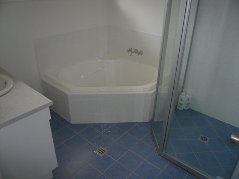 65 Eastbourne Terrace, Macleay Island QLD 4184