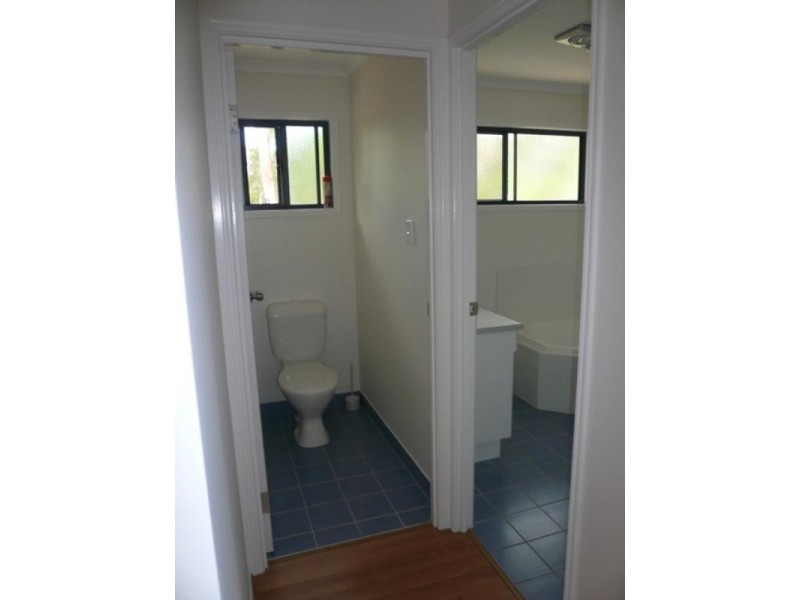 65 Eastbourne Terrace, Macleay Island QLD 4184