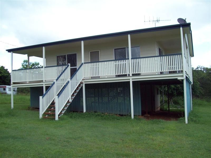 23 Bluewaters Crescent, Macleay Island QLD 4184